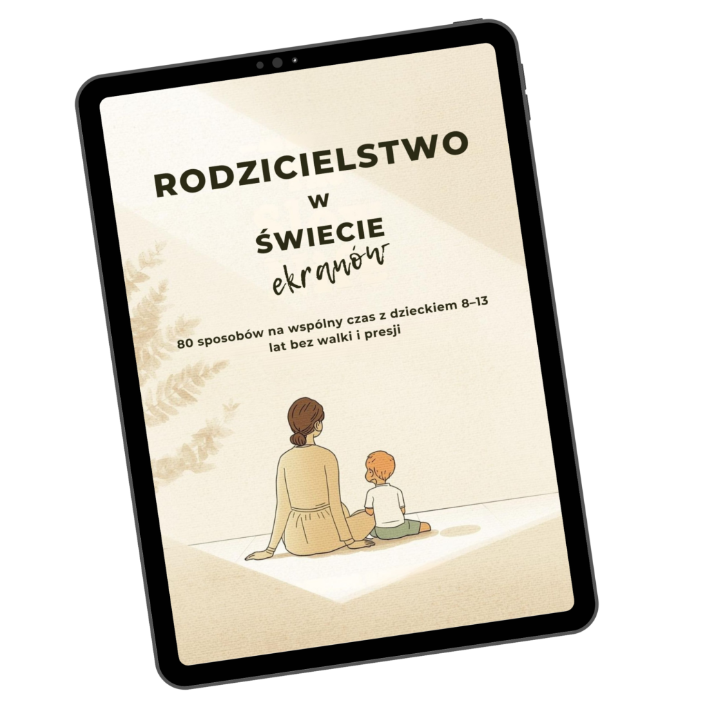 dziecko siedzi razem z matką